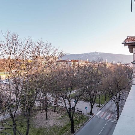 Industrial 2-Bdr Flat By The National Stadium Sofia Exterior foto