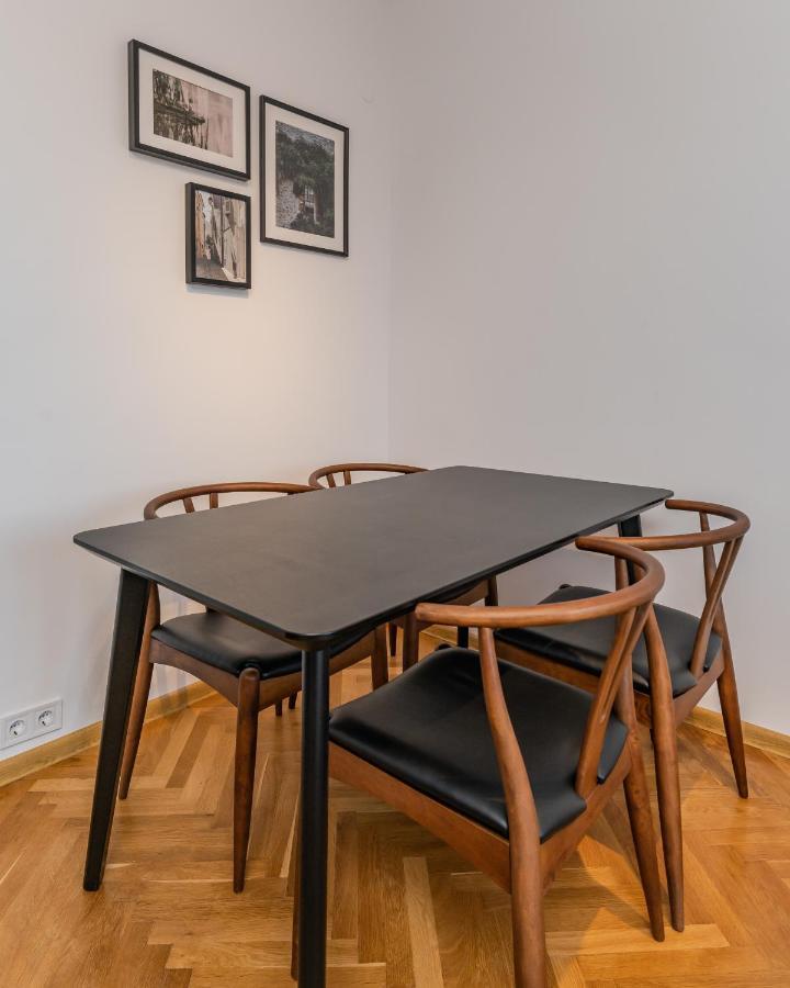 Industrial 2-Bdr Flat By The National Stadium Sofia Exterior foto