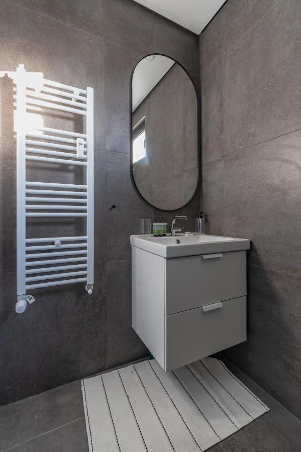 Industrial 2-Bdr Flat By The National Stadium Sofia Exterior foto