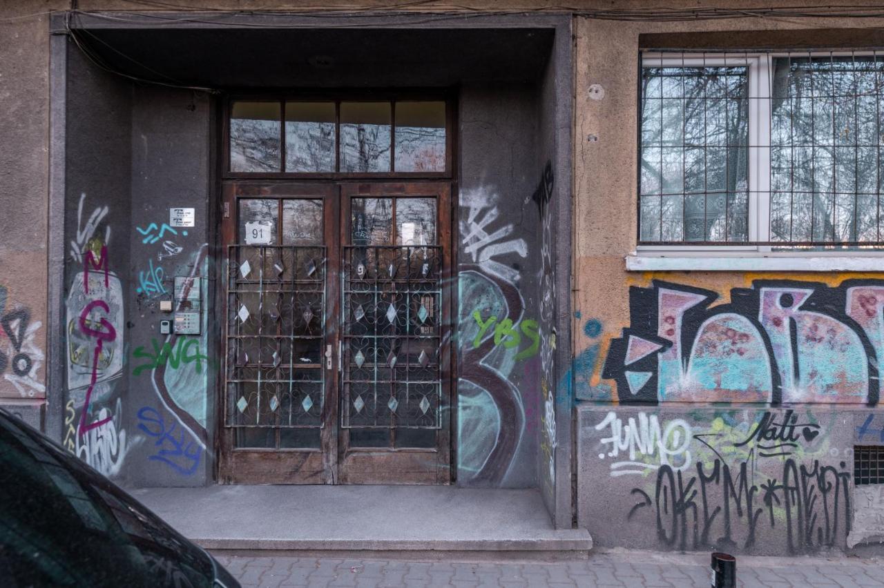 Industrial 2-Bdr Flat By The National Stadium Sofia Exterior foto