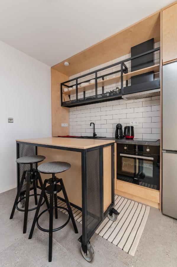 Industrial 2-Bdr Flat By The National Stadium Sofia Exterior foto